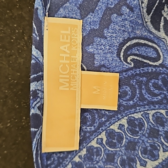 💕MICHAEL by MICHAEL KORS💕 Cold Shoulder Blouse ~ Blue Paisley Print Medium - Picture 6 of 7